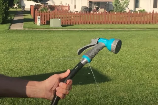 Leaking hose nozzle